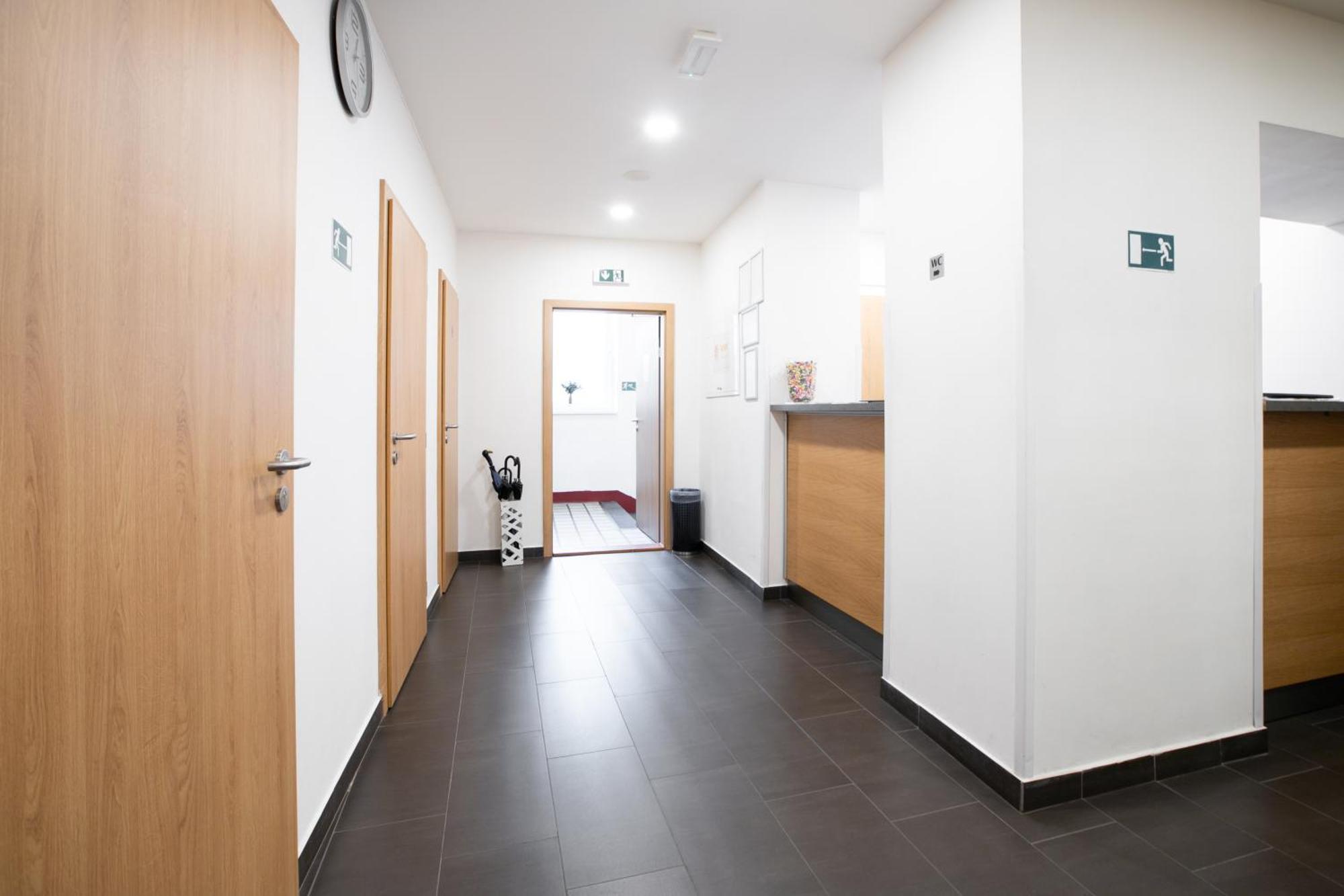Hostel Mandarinka Prag Eksteriør billede